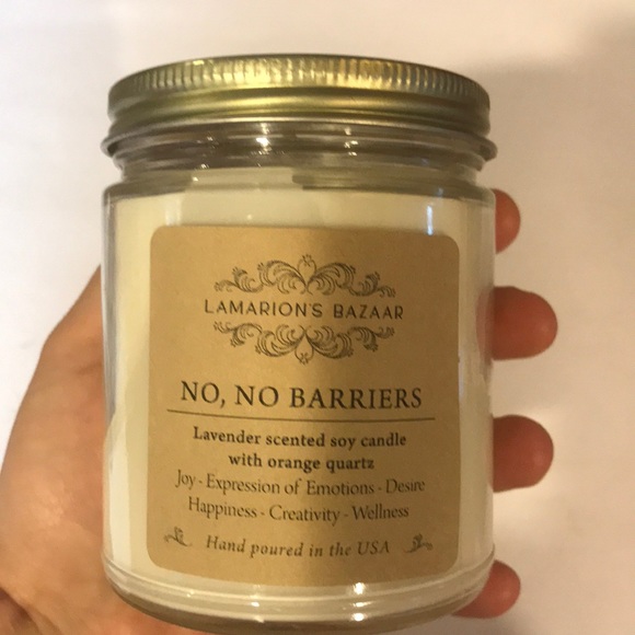 “No, No Barriers” lavender candle w/ orange quartz - Picture 3 of 3